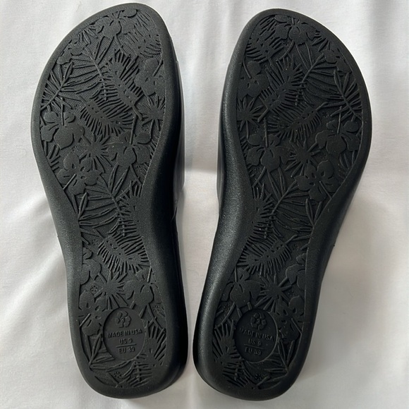 Okabashi Black Slides - Picture 5 of 5